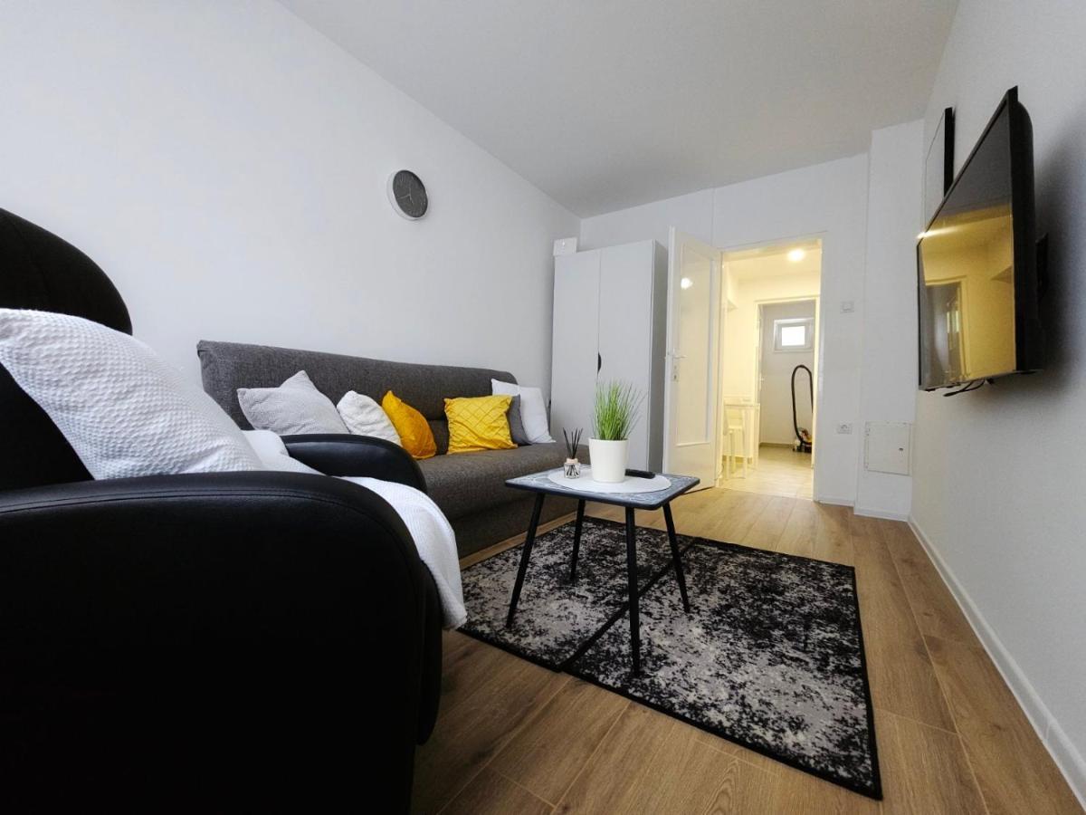 Marija Apartman Osijek Exterior photo